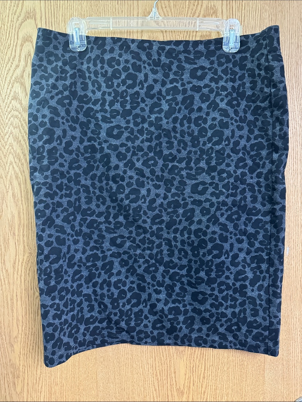 LOFT Black and Charcoal Leopard-Print Pencil Skirt